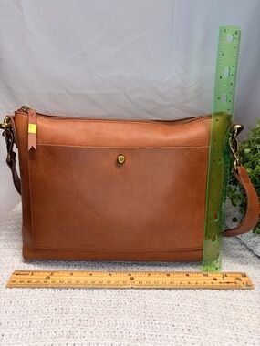 Madewell Leather Messenger Bag in Cognac Brown